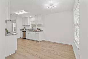 878 Sun Prairie Dr, Houston, TX 77090 - Photo 6