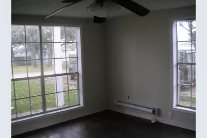 809 8th Avenue N, Texas City, TX 77590 - Photo 4