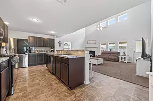 2902 Silverhorn Ln, Rosenberg, TX 77471 - Photo 10