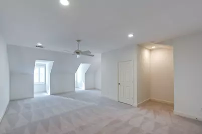 5144 Chevy Chase Drive, Houston, TX 77056 - Photo 30