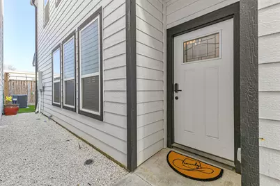 1010 Melneeka Lane, Houston, TX 77091 - Photo 4