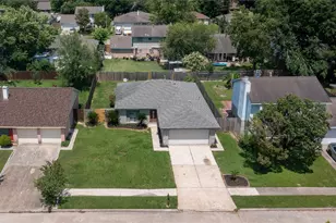 4138 Swinden Dr, Houston, TX 77066 - Photo 2