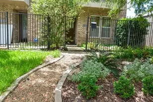 1807 W Webster St, Houston, TX 77019 - Photo 40