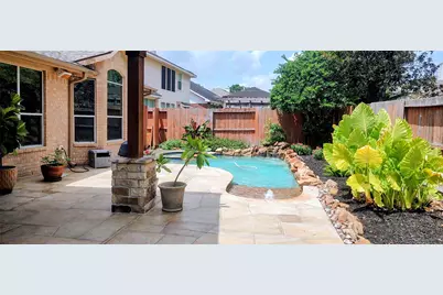 6823 Amber Pine Court, Humble, TX 77346 - Photo 2