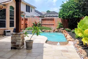 6823 Amber Pine Ct, Humble, TX 77346 - Photo 2
