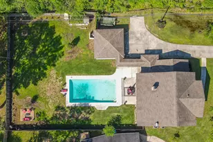 300 Brook Hollow Dr, Conroe, TX 77385 - Photo 30