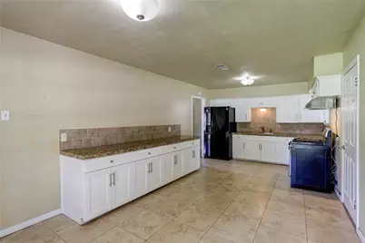 9207 Colleen Road, Houston, TX 77080 - Photo 10