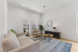 8302 Springwood Cyn Ln, Houston, TX 77055 - Photo 8