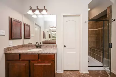 19 Sandwell Place, Spring, TX 77389 - Photo 22