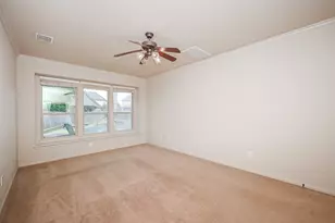 19 Sandwell Place, Spring, TX 77389 - Photo 18