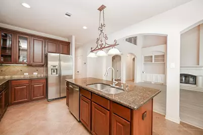 19 Sandwell Place, Spring, TX 77389 - Photo 14