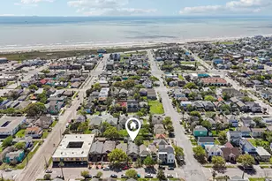 815 Winnie St, Galveston, TX 77550 - Photo 2