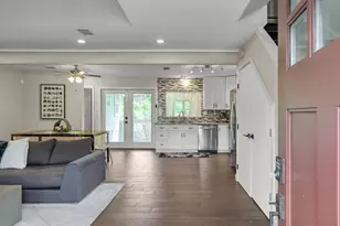 763 Worthshire St, Houston, TX 77008 - Photo 6