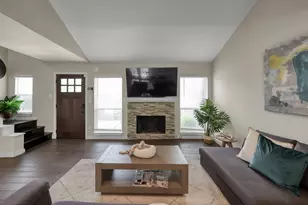 763 Worthshire St, Houston, TX 77008 - Photo 8