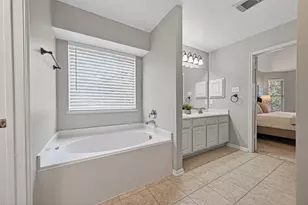 11022 Fallcrest Dr, Houston, TX 77065 - Photo 32