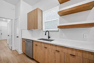 7840 Nashville Unit A/B St, Houston, TX 77028 - Photo 32