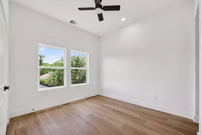 7840 Nashville Unit A/B Street, Houston, TX 77028 - Photo 24