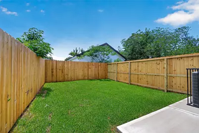 7840 Nashville Unit A/B Street, Houston, TX 77028 - Photo 26
