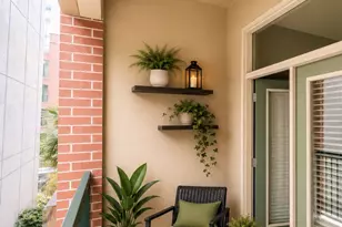 300 St Joseph Pkwy, Houston, TX 77002 - Photo 8