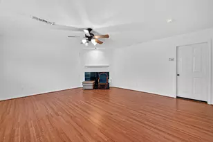 13762 Branford Greens Dr, Houston, TX 77083 - Photo 16