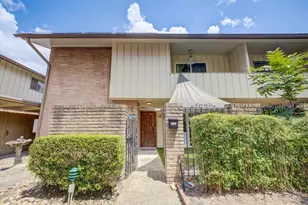 6338 Crab Orchard Rd, Houston, TX 77057 - Photo 2