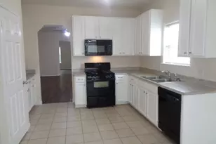 6702 Castle Terrace Ct Ct, Spring, TX 77379 - Photo 4