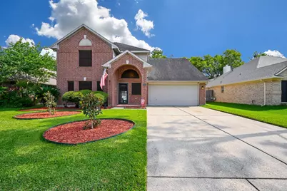1013 Chesterwood Drive, Pearland, TX 77581 - Photo 1