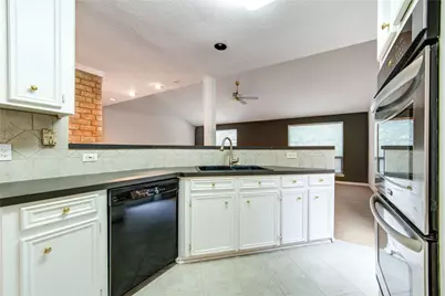 2122 Woodland Springs Street, Houston, TX 77077 - Photo 8