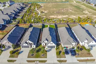 29322 Mesquite Oaks Dr, Katy, TX 77494 - Photo 2