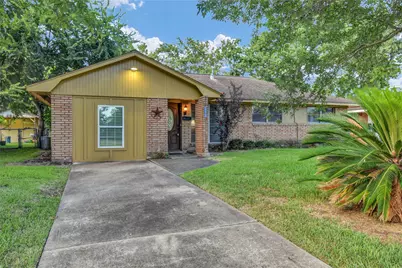 111 Mimosa Street, Lake Jackson, TX 77566 - Photo 1
