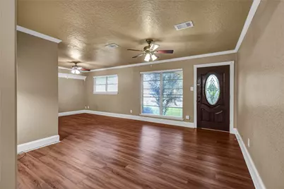 111 Mimosa Street, Lake Jackson, TX 77566 - Photo 16