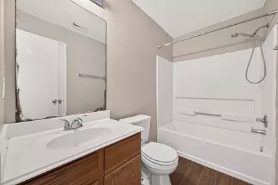 12926 Valleygate Lane, Houston, TX 77072 - Photo 32