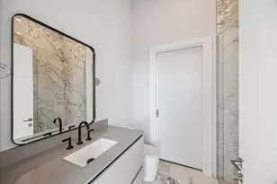 1711 Allen Pkwy, Houston, TX 77019 - Photo 26