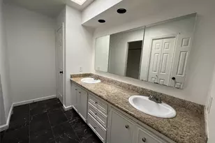 15115 Corona Del Mar Dr, Houston, TX 77083 - Photo 10