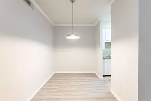 10047 Westpark Dr, Houston, TX 77042 - Photo 8
