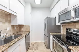 10047 Westpark Dr, Houston, TX 77042 - Photo 10