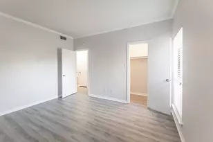 10047 Westpark Dr, Houston, TX 77042 - Photo 22