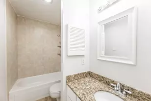 10047 Westpark Dr, Houston, TX 77042 - Photo 20