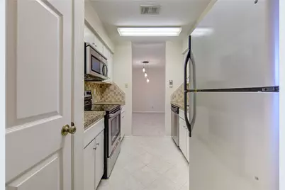 14515 Wunderlich Drive #1602, Houston, TX 77069 - Photo 6