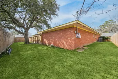 2101 Belvedere Drive, Baytown, TX 77520 - Photo 20