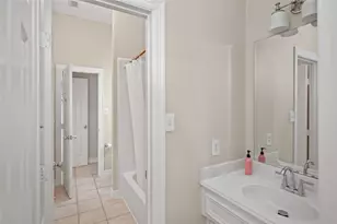 4006 Chatham Ln, Houston, TX 77027 - Photo 24