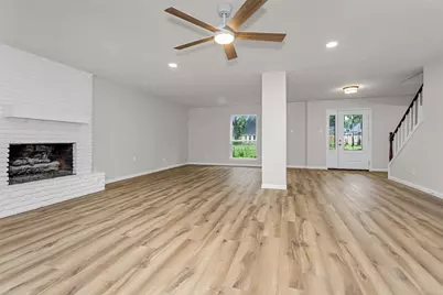 5306 Green Springs Drive, Houston, TX 77066 - Photo 12