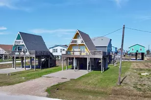 310 Angel Wing St, Surfside Beach, TX 77541 - Photo 2