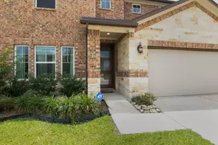 11211 Stirton, Tomball, TX 77375 - Photo 2