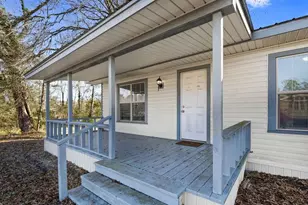 472 E Main St, Zavalla, TX 75980 - Photo 12