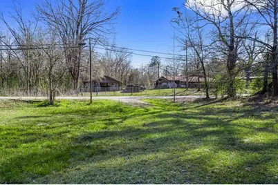 472 E Main Street, Zavalla, TX 75980 - Photo 22
