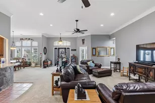 135 Apache, Franklin, TX 77856 - Photo 10