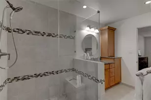 926 Ashford Pkwy, Houston, TX 77077 - Photo 24