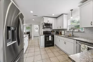 926 Ashford Pkwy, Houston, TX 77077 - Photo 14