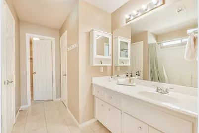 718 Redwing Place Drive, Houston, TX 77009 - Photo 24